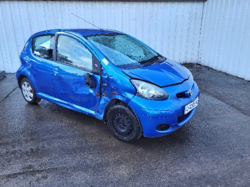 TOYOTA AYGO 2009-2011 HAZARD SWITCH