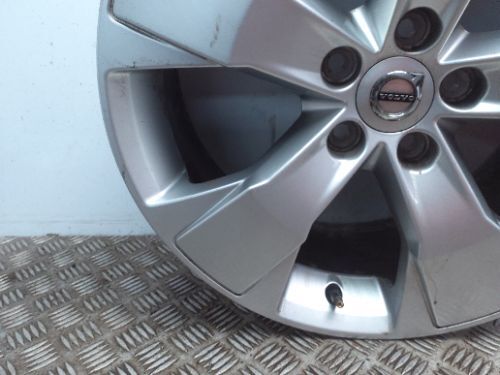 VOLVO V60 B6 CORE AWD MK2 (225) REAR LEFT WHEEL RIM